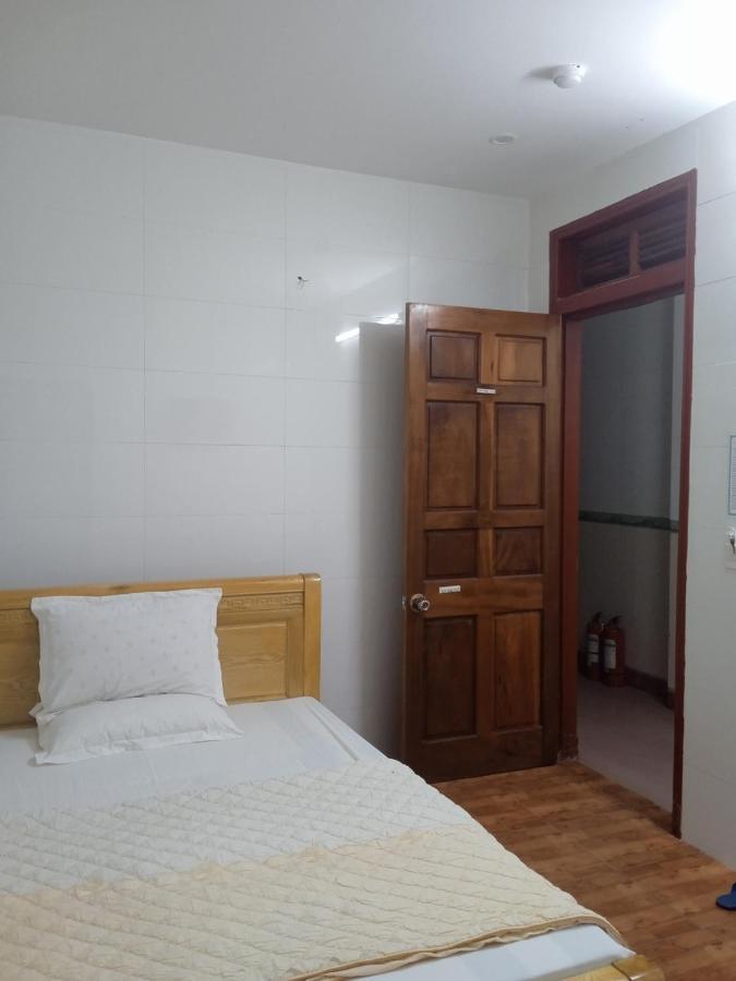 Hotel Thanh Binh 2 Hà Tĩnh Buitenkant foto